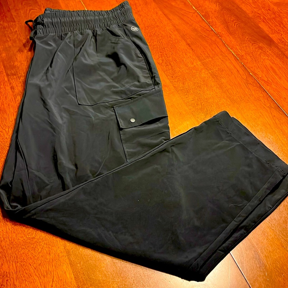 We Wander black joggers - in excellent condition!
